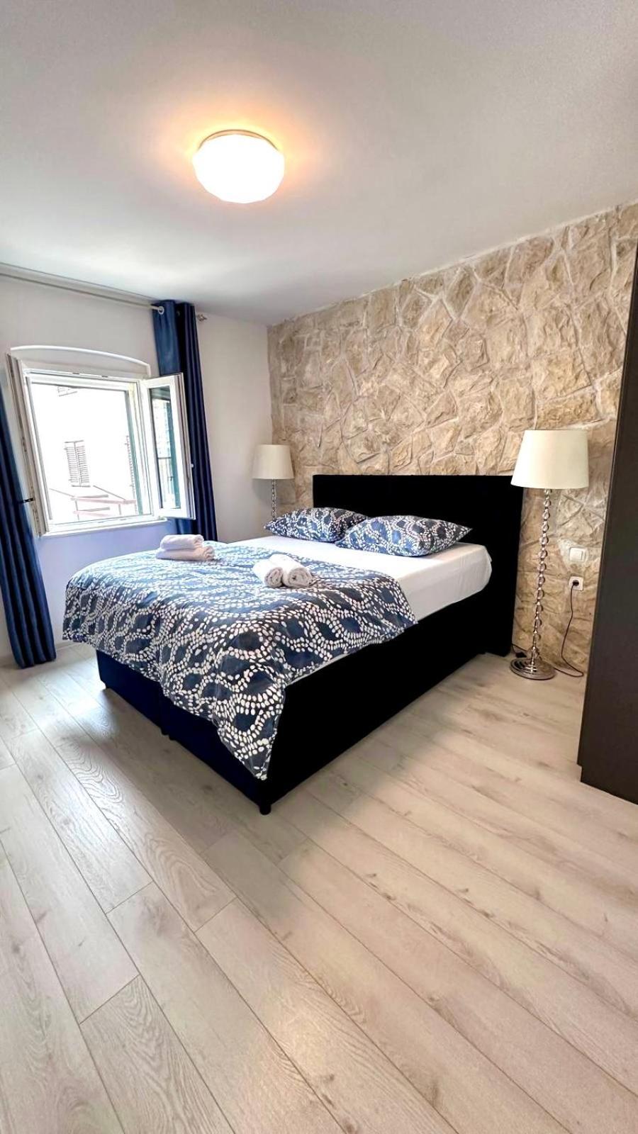 Apartment Vijoleta In City Centre Split Buitenkant foto